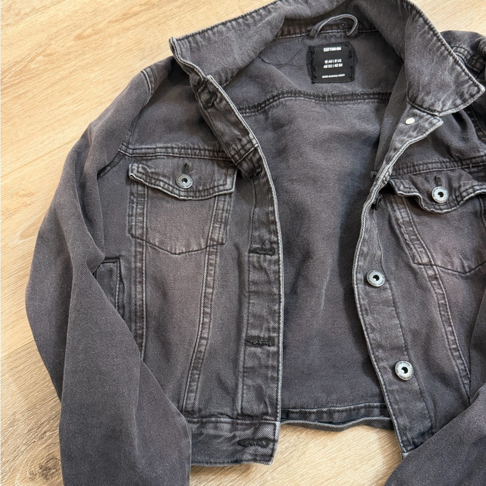 Clothing Bundle - image 7